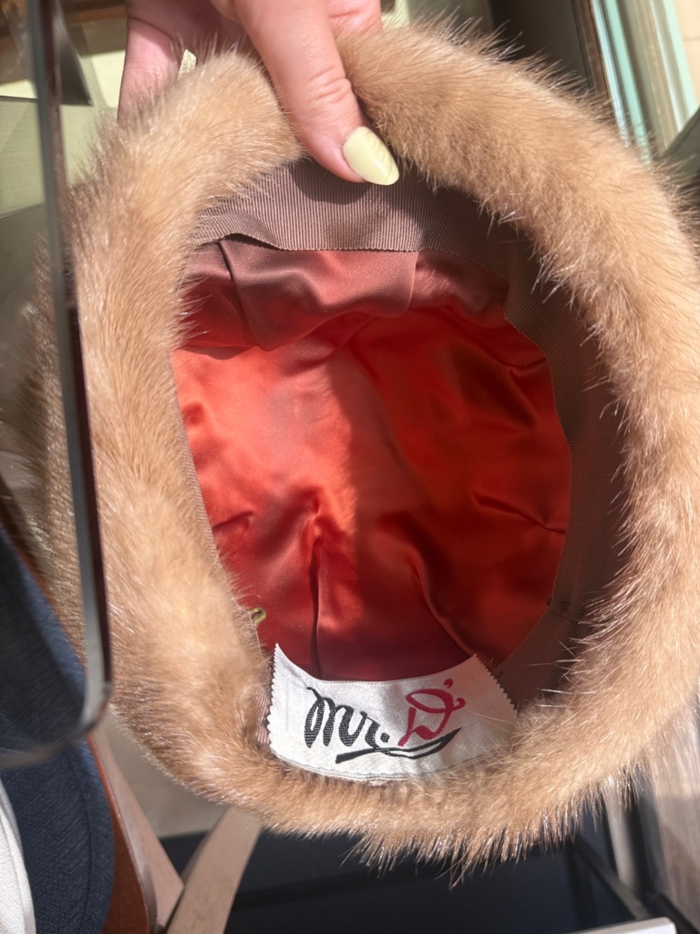 Vintage “Mr. D” Real Mink Fur Hat – Winter Luxury - Picture 4 of 4